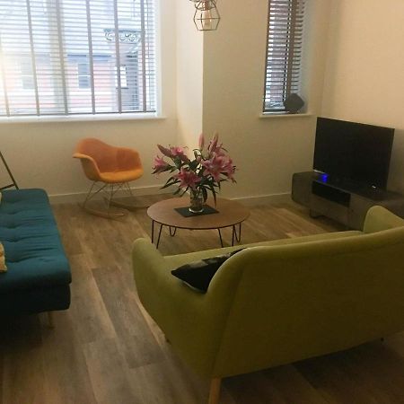 Luxury 1 Bed Apartment In City Centre With Parking 切斯特 外观 照片