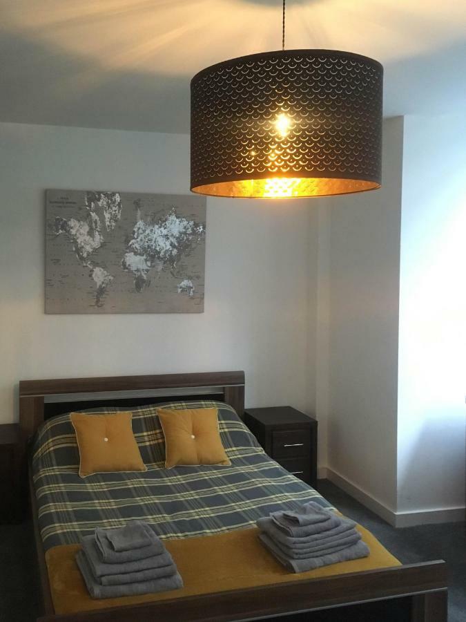 Luxury 1 Bed Apartment In City Centre With Parking 切斯特 外观 照片