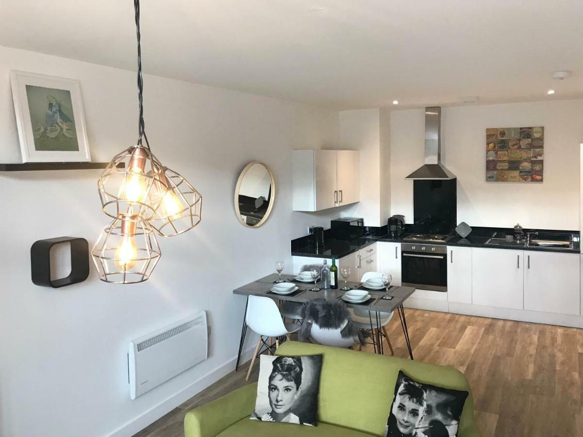 Luxury 1 Bed Apartment In City Centre With Parking 切斯特 外观 照片